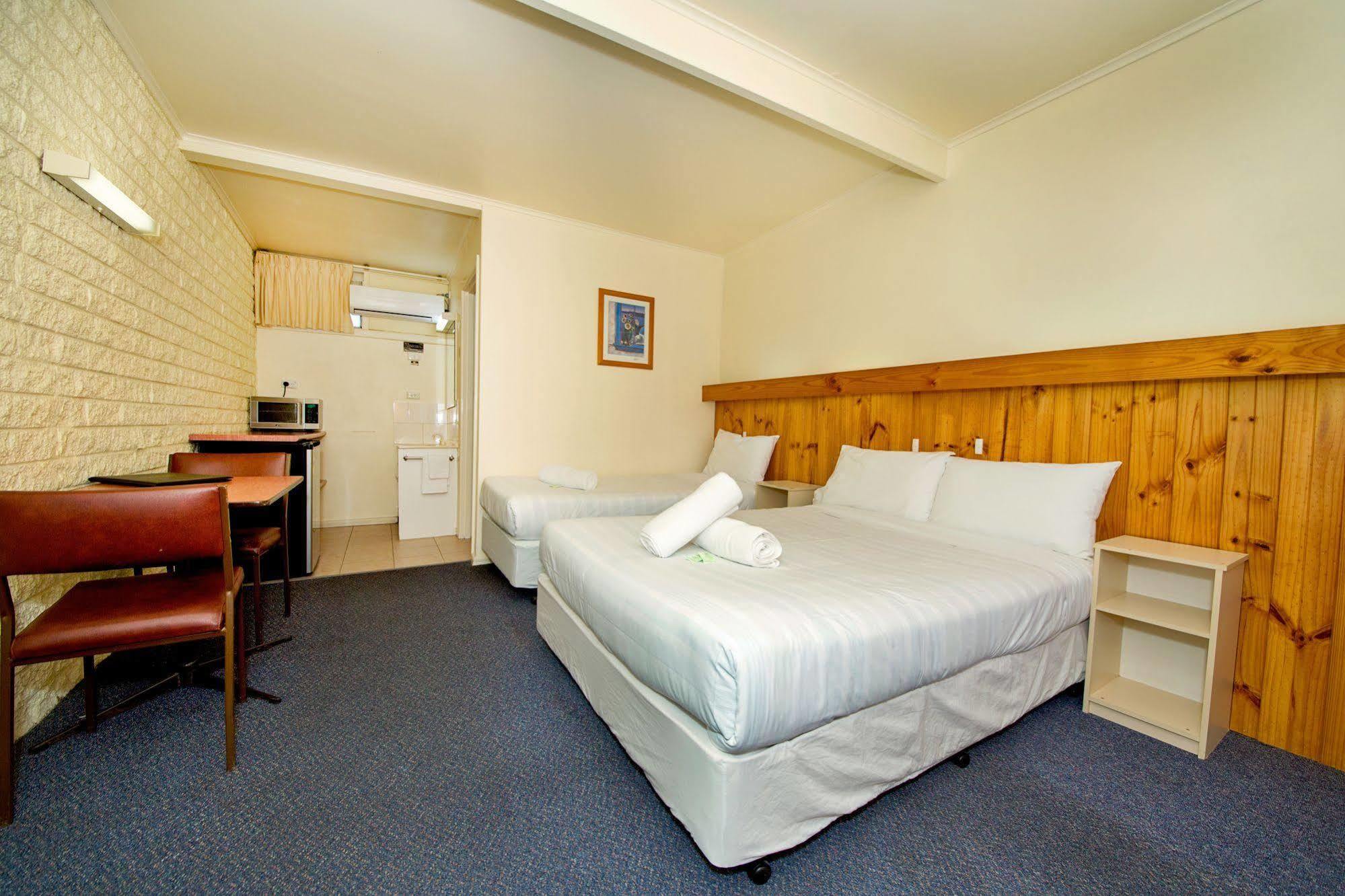 Motel Yarrawonga Bagian luar foto